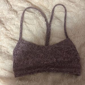 Lululemon nulu bra
